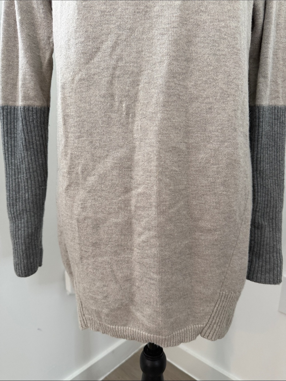 Athleta Tan Merino Nopa Extra Fine Wool Pullover Sweater. Sz Small - Picture 5 of 12